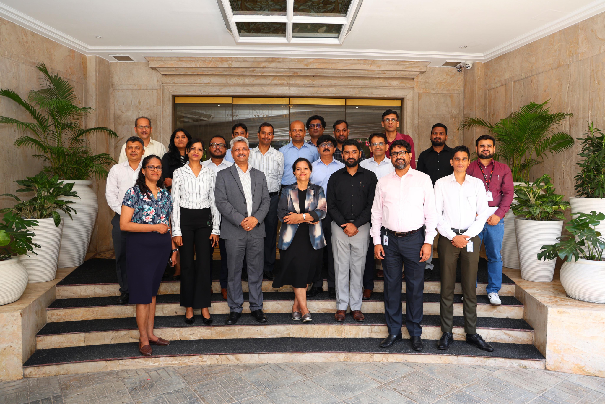 Low-Bono Coaching for Corporate Professionals